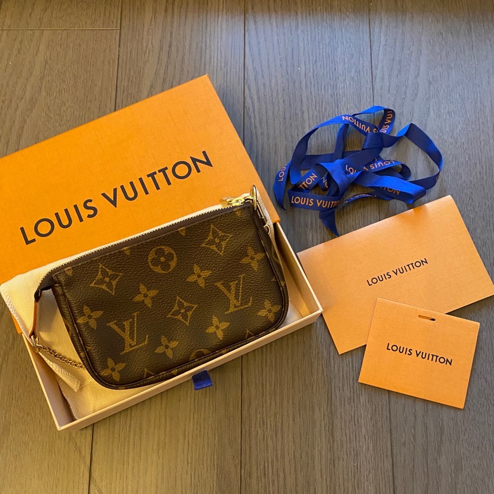Mini pochette monogram NEW